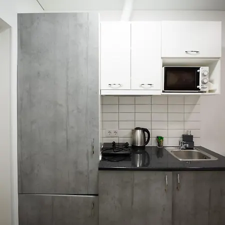 Myfreedom поруч із метро вокзальна Apartment Kiew