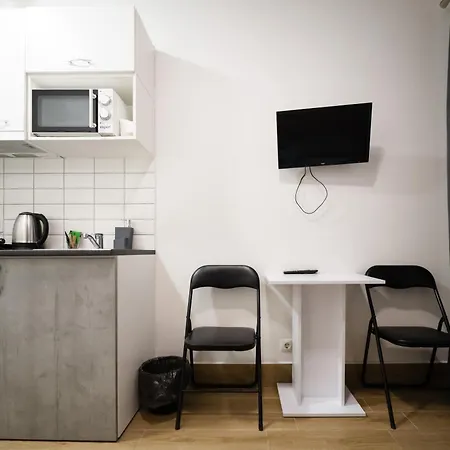 Apartment Myfreedom поруч із метро вокзальна Kiew