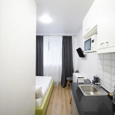 Myfreedom поруч із метро вокзальна Apartment *