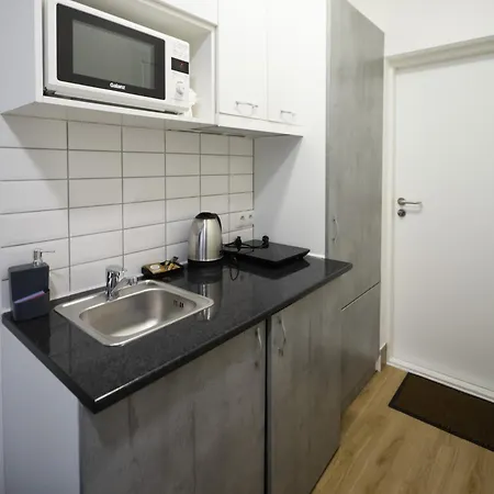 Apartment Myfreedom поруч із метро вокзальна Kiew